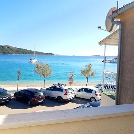 Apartmani Smoljic プリモシュテン エクステリア 写真