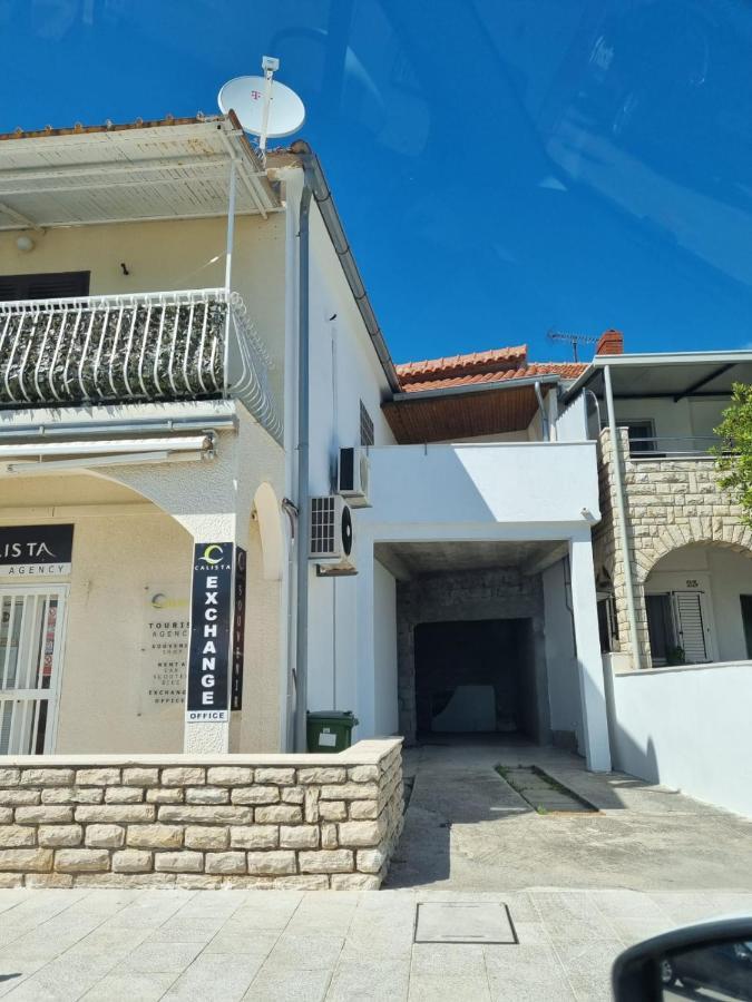 Apartmani Smoljic プリモシュテン エクステリア 写真
